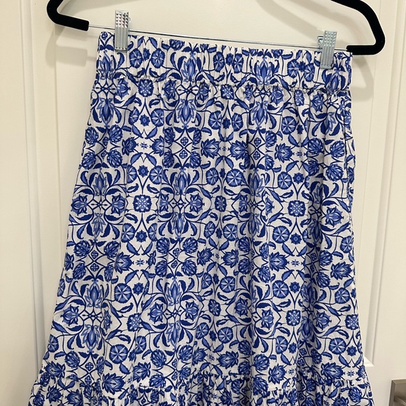 Cara Cara Perfect Summer Blue Floral Women's Skirt - Picture 3 of 3